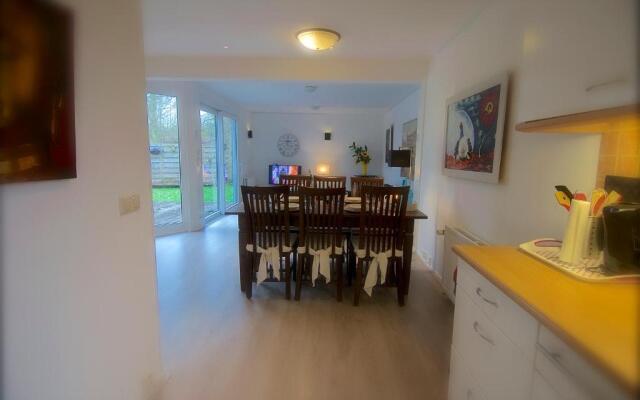 Holiday Home De Zuwe - Loosdrecht