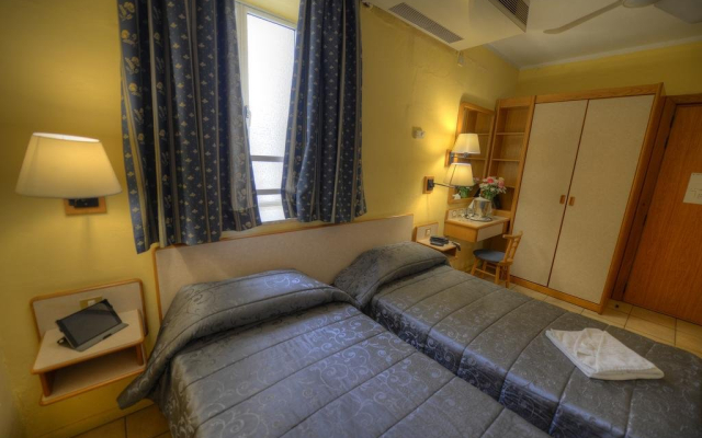 Sliema Chalet Hotel