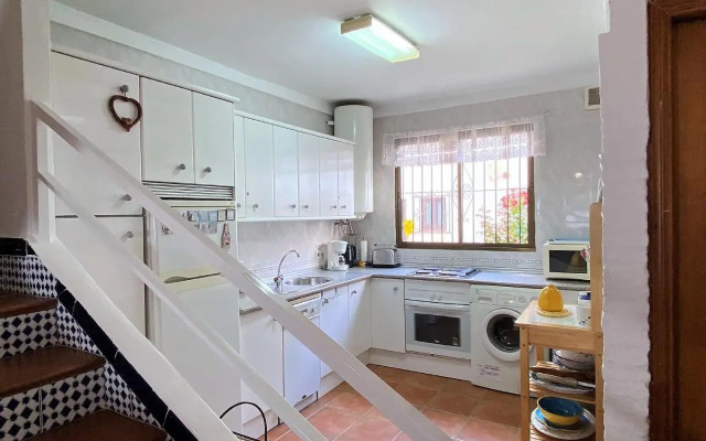 Nueva Nerja 52 Pubelo Andaluz Casasol