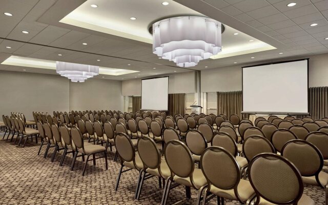 Sheraton Vancouver Guildford Hotel