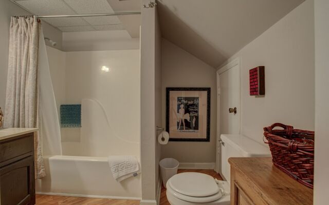 NC Mountain Retreat 507 by Anna Maria