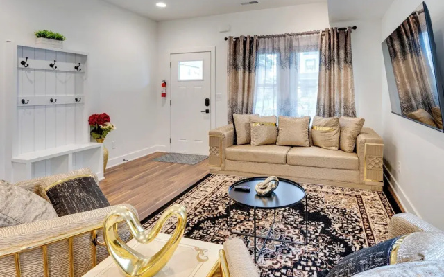 Central Indy Retreat In Walkable Location!