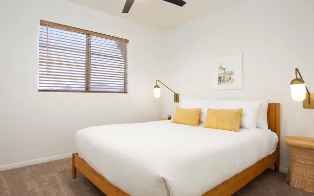 Bermuda by Avantstay Covered Patio w/ Outdoor Dining + Pool & Spa