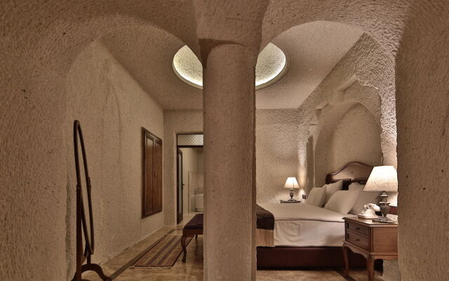 Artemis Cave Suites - Adults Only