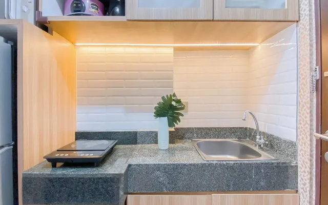 Warm Contemporary Studio Apartment At Transpark Cibubur