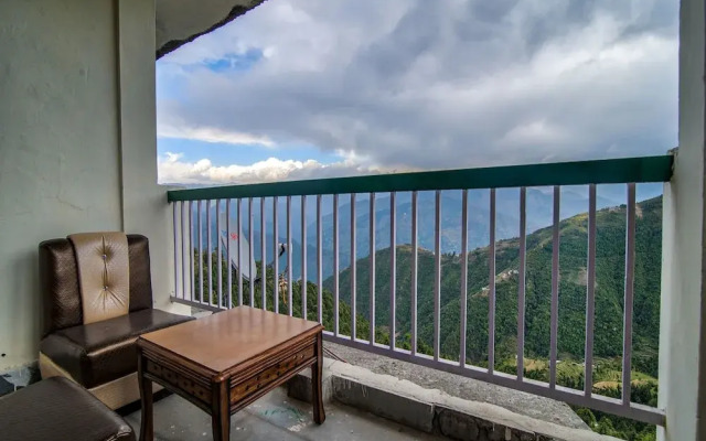 OYO 13272 Hotel Country Resort