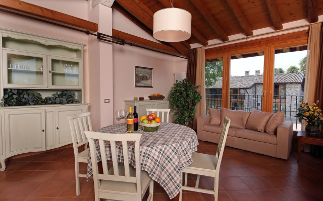 Residence Borgo Mondragon