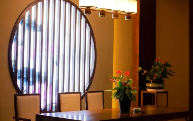 Xinchang Big Buddha Temple Fanyin Hotel