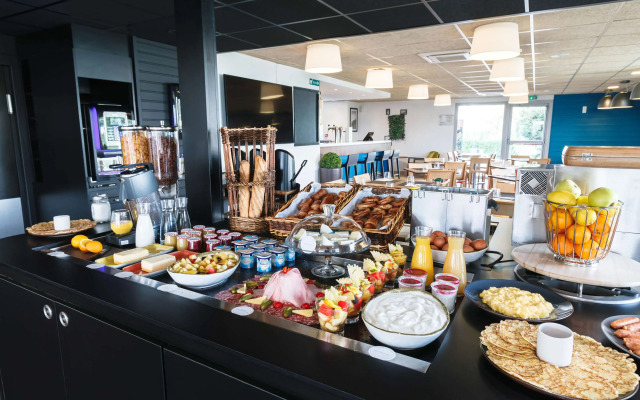 Hotel Campanile Lyon Est - Bron Eurexpo