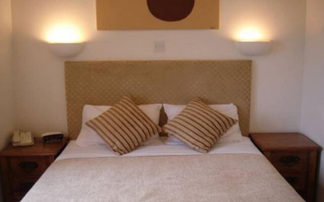 The Peacock Country Inn