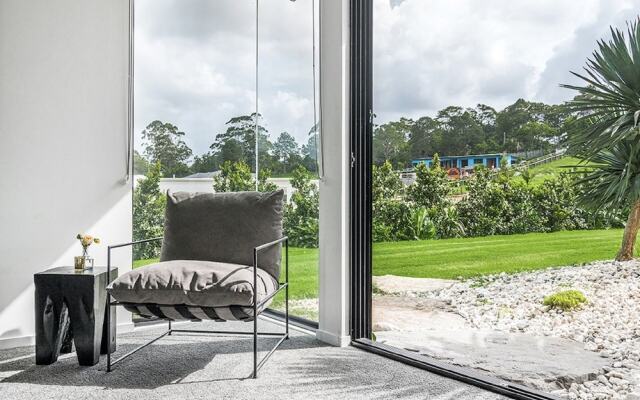 Your Luxury Escape - Scenic Vista