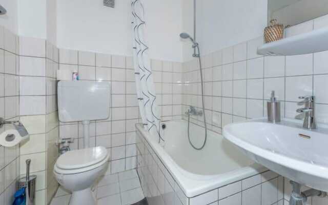1 bedroom apartment in prime location
