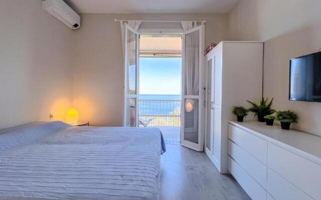 Fantastico Appartamento Con Vista Mare In Pineta