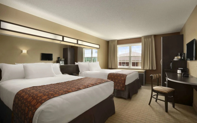 Microtel Inn & Suites by Wyndham Mineral Wells/Parkersburg