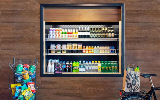 Moxy Copenhagen Sydhavnen