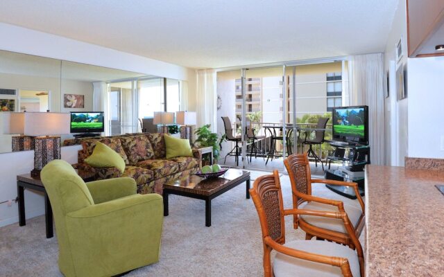 Royal Kahana 315 by RedAwning