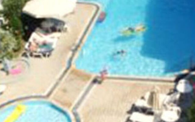 Agela Hotel & Apartments