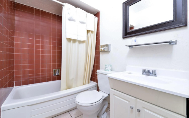 Americas Best Value Inn Loma Lodge