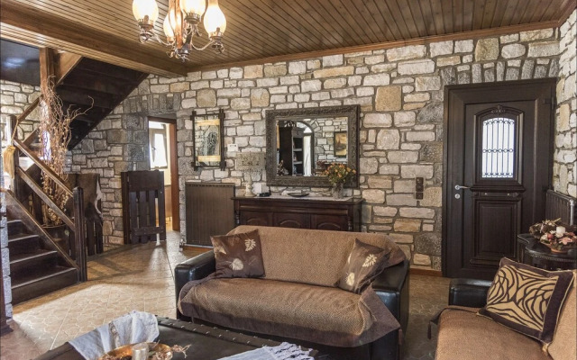 Stone Mansion Anavryti, ΑΜΑ 20569