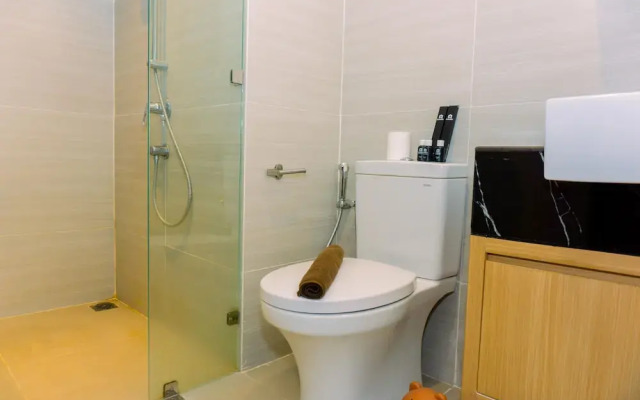 Full Furnished With Modern Design 1Br At West Vista Apartment