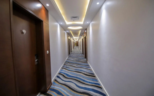 Laten Suites Alsalim Plaza