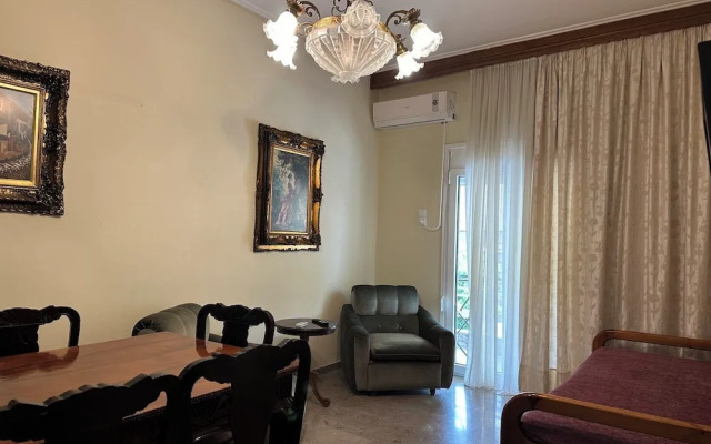 Theoni Central Apartment