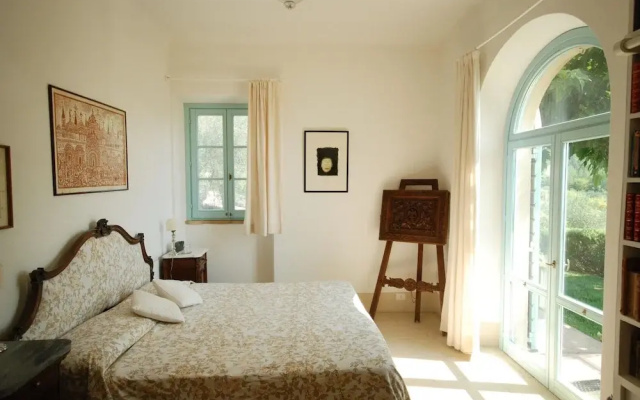 Belvilla by OYO Villa With Private Pool