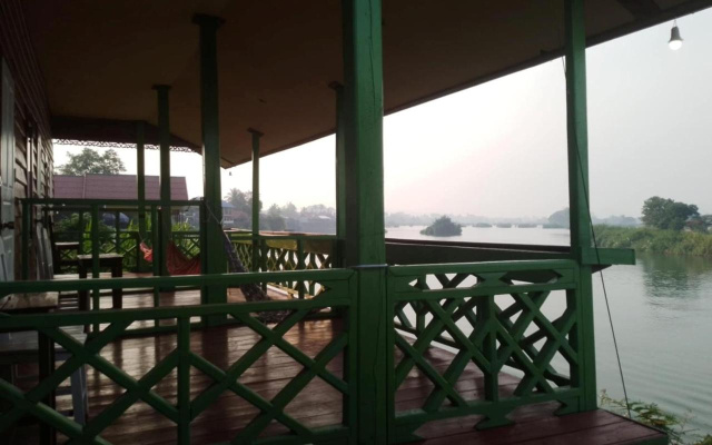 Mr. B Guesthouse