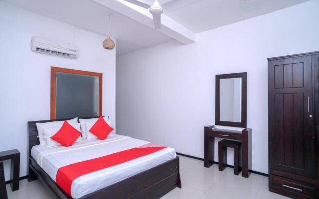 OYO 435 Moon Beach Villa