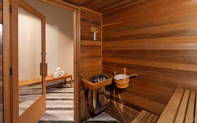 The Loom Hotel, Tapestry Collection by Hilton