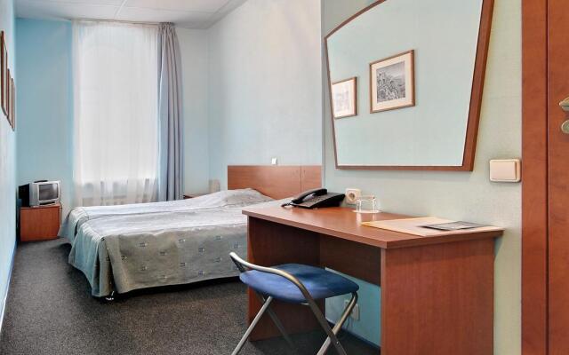 Rinaldi at Moskovskiy- I