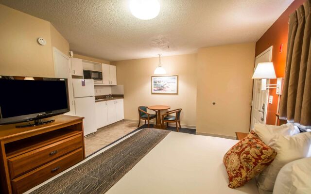 Suburban Studios Stuart near Federal Hwy 1