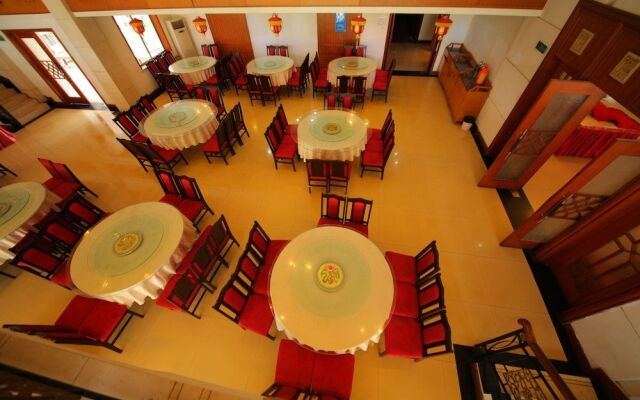 Pipaxi Hotel