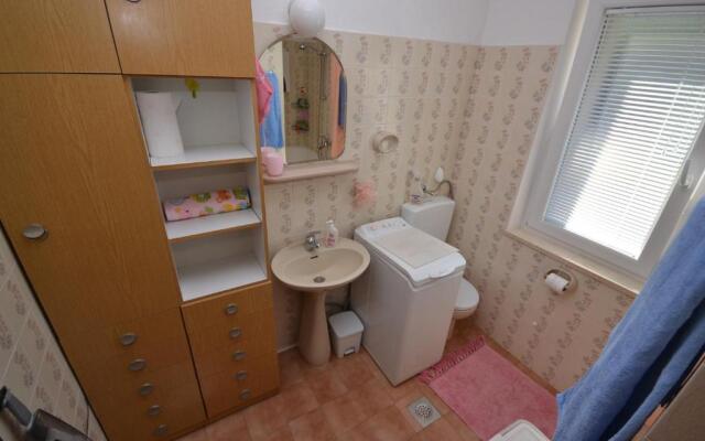 Apartment Maja - 50m from beach