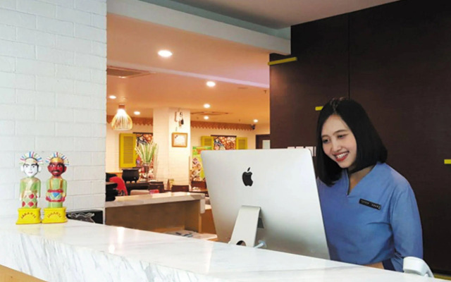 MaxOneHotels.com at Kramat