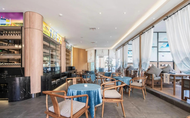 Lijing Hotel (Deyang Chengnan Branch)