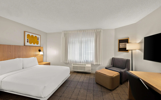 Sonesta Simply Suites Jersey City