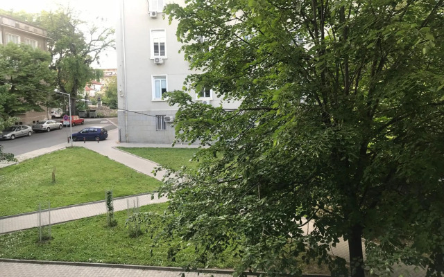 Apartment Antique Theatre 2