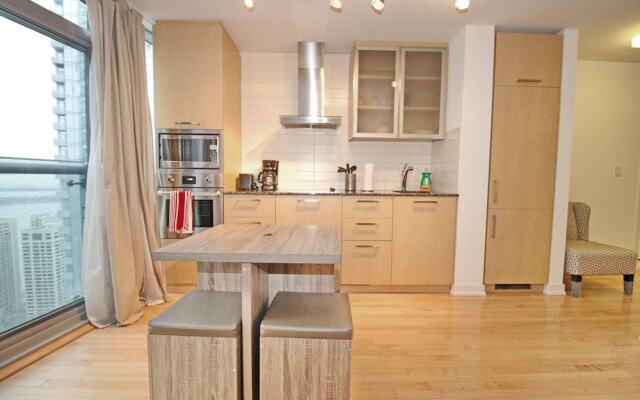 High-Rise Junior 2Br Condo downtown