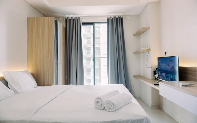 Homey And Minimalist Studio At Daan Mogot City Apartment – Guest Rooms – Jakarta