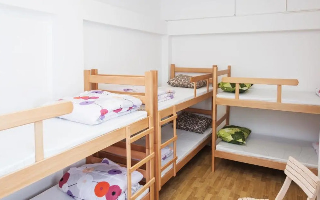 Hostel Jellostone