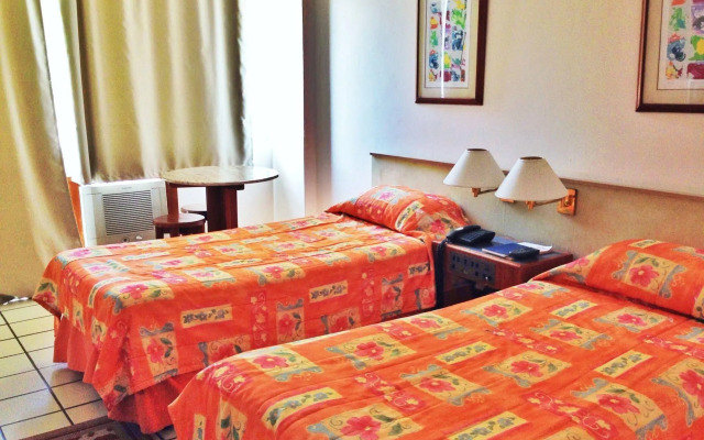Xenius Hotel