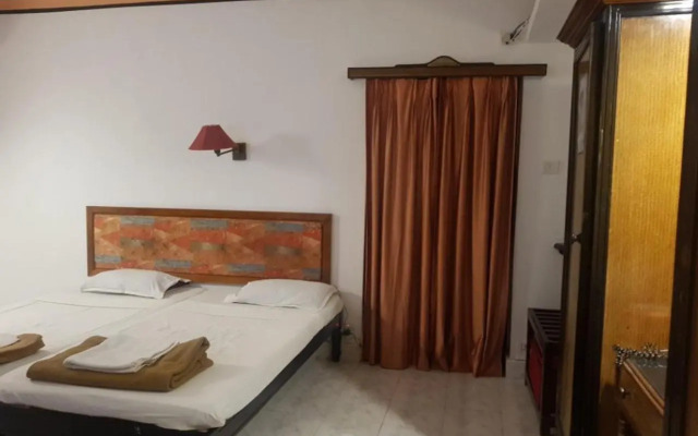 The Ronil Royale Hotel