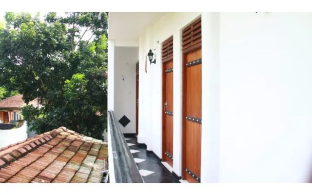 Vista Rooms Near Mirissa Beach 1