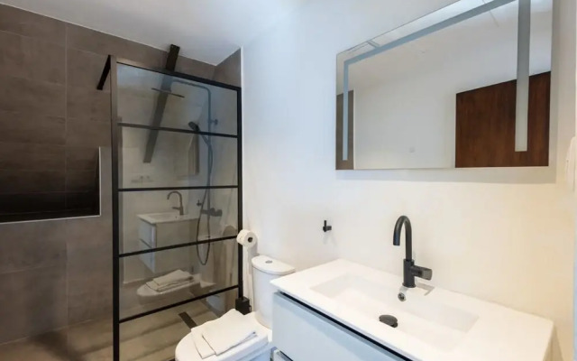 The Handelskade Crown A Historical Penthouse