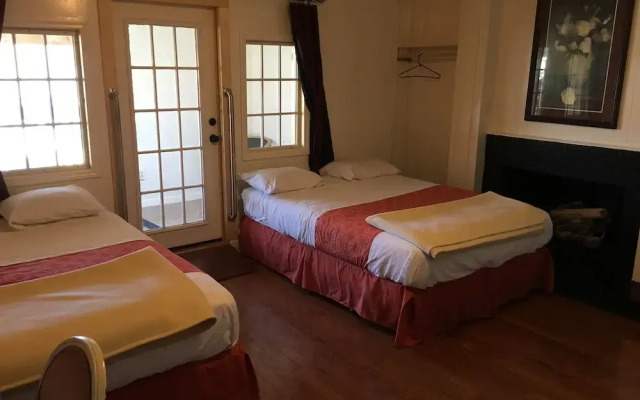 Dixie Plaza Hotel
