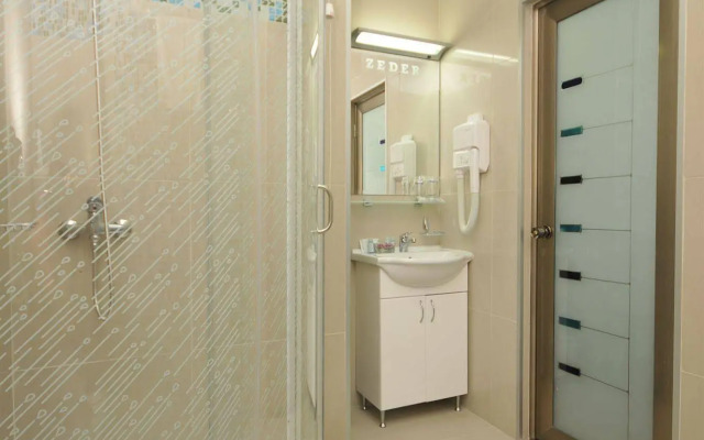 Garni Hotel Zeder