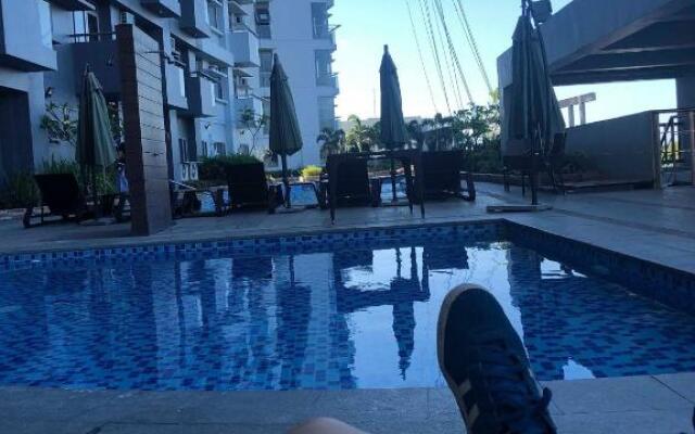 Cubao ManhattanHeights Unit 7EF Tower B, 1BR
