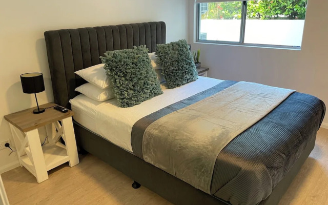 Tropical Luxe Apartment