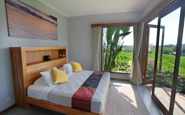 Berawa Breeze Villa